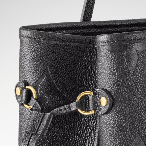 Louis Vuitton Neverfull MM - Picture 15 of 17